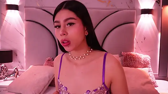 Helena_Whaite Live Chatrum