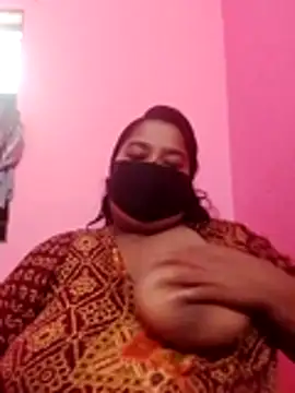 Mona_Vabi's Live Chat Room