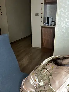 Meow_Mia Adlı Modelin Canlı Sohbet Odası