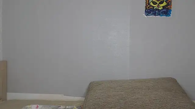 Meow_Mia – live chatrum