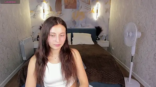 Tracey_Gill Adlı Modelin Canlı Sohbet Odası