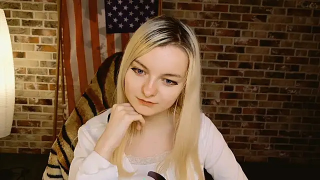 Angela_Bunny 即時聊天室