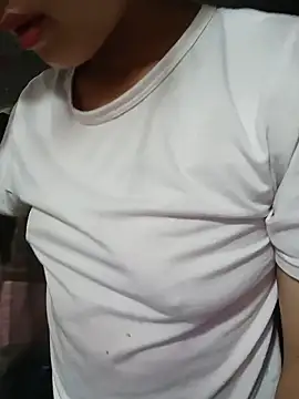 HeresThuy22 – live chatrum