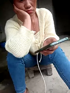 jenene99 Adlı Modelin Canlı Sohbet Odası