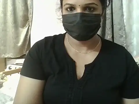 Živá chatovací místnost SilentQueen14
