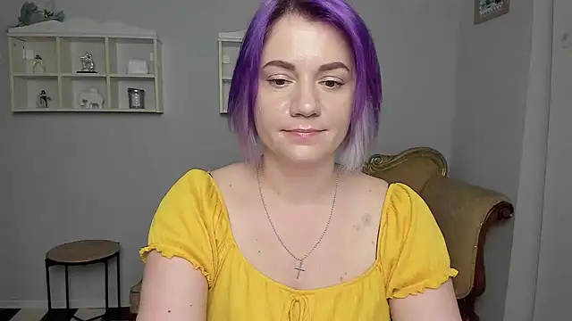 Seks show uživo modela MariaStones na kameri