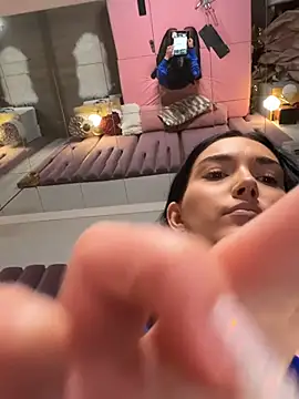 Živá chatovací místnost AliceSchuster
