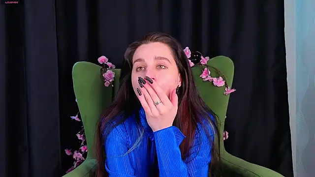 ReynaEdge's Live Chat Room