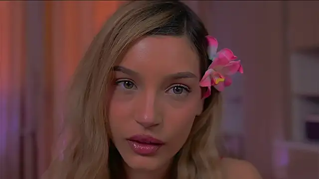 EvaBelmonte Adlı Modelin Canlı Sohbet Odası