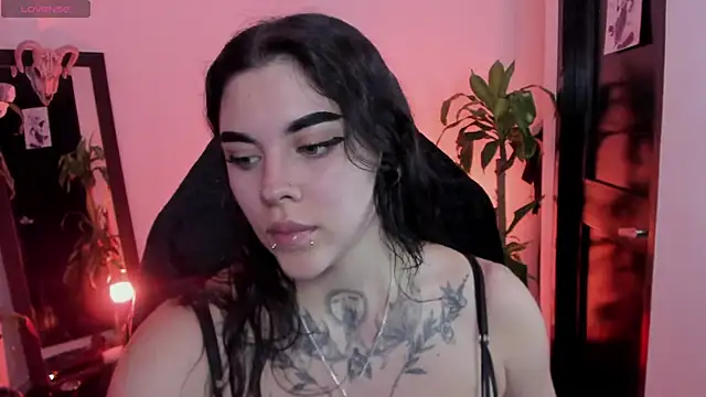 MissCharlottte_18 Live Chatraum