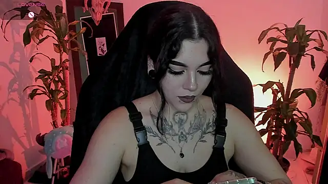 Chat ao vivo de MissCharlottte_18