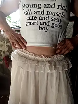 Nana-AsianWet Adlı Modelin Canlı Sohbet Odası