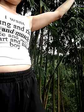 ห้องแชทสดของ Nana-AsianWet