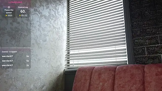 غرفة دردشة scarlet_doll_ المباشرة