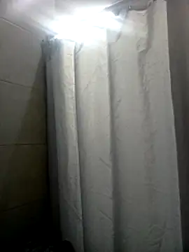 Živá chatovací místnost CarolWarren_