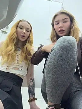 FlashTitsRoyal Live seks camshow