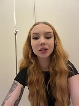 FlashTitsRoyal Videochat live