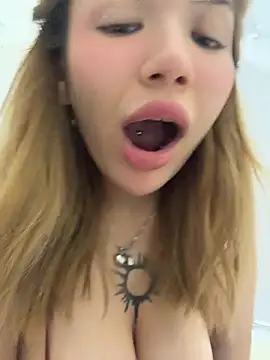 FlashTitsRoyal – live chatrum