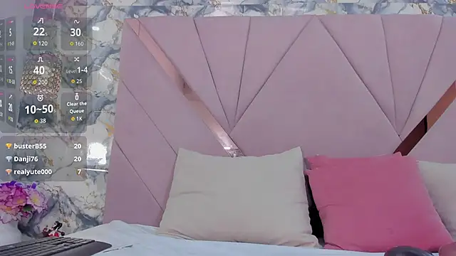 vicky_castillo Adlı Modelin Canlı Sohbet Odası