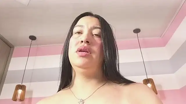 غرفة دردشة lia_valentino المباشرة