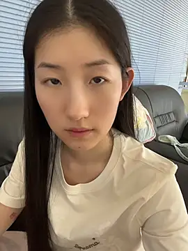 Mina_168 লাইভ চ্যাট রুম