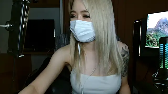 Chat ao vivo de MOMOKA_33