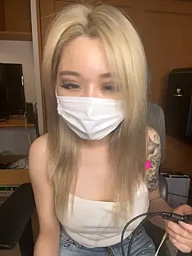 MOMOKA_33 Live Chatraum