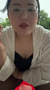 חדר צ'אט בשידור חי של kehanbaby
