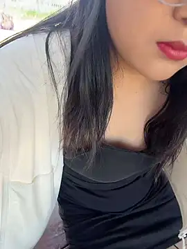 kehanbaby Adlı Modelin Canlı Sohbet Odası