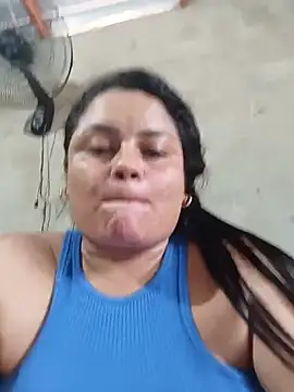 Dirty-violeta_19 élő chatszobája