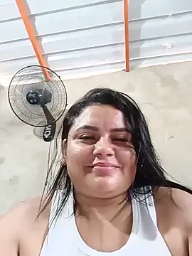 Dirty-violeta_19 Adlı Modelin Canlı Sohbet Odası