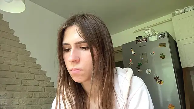 ZaraGuyetten Live chat-huone