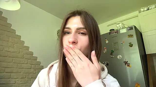 ZaraGuyette 실시간 채팅방