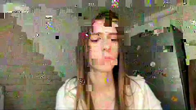 ZaraGuyette's Live Chat Room