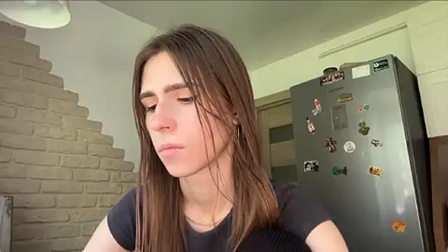 Živá chatovací místnost ZaraGuyette