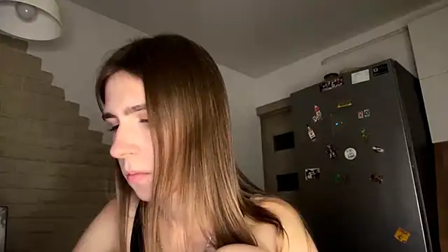 Živá chatovací místnost ZaraGuyette