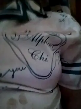 Živá chatovací místnost -Titytan-