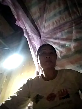 -Titytan-n Live chat-huone