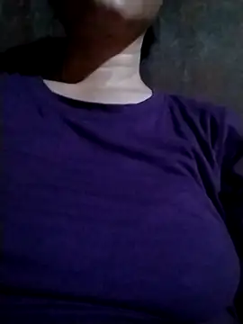 -Titytan- – Naživo chatovacia miestnosť