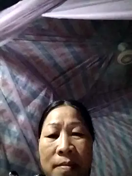 -Titytan- Cameră chat live
