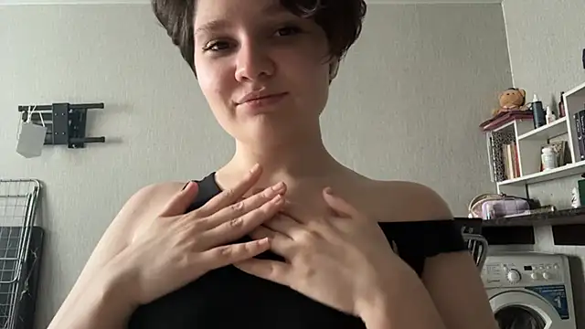 LizCumens Live chatroom
