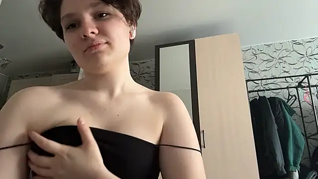 Živá chatovací místnost LizCumens