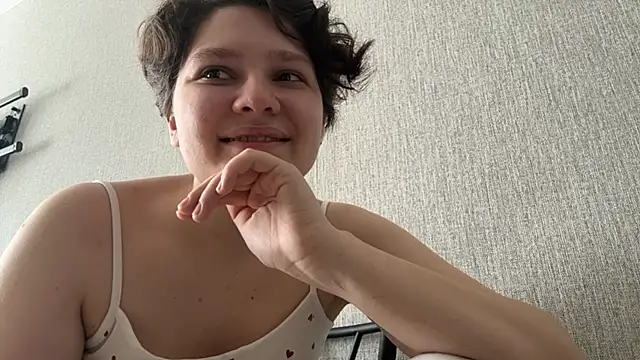 LizCumens Live chatroom