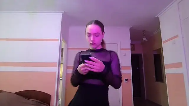 JulianeHedgpethn Live chat-huone