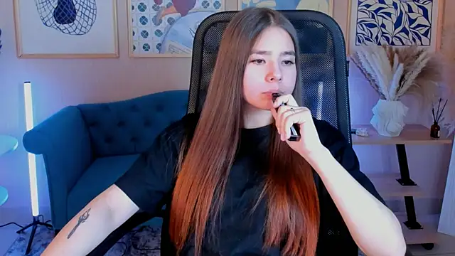 SayaHeartnet Adlı Modelin Canlı Sohbet Odası