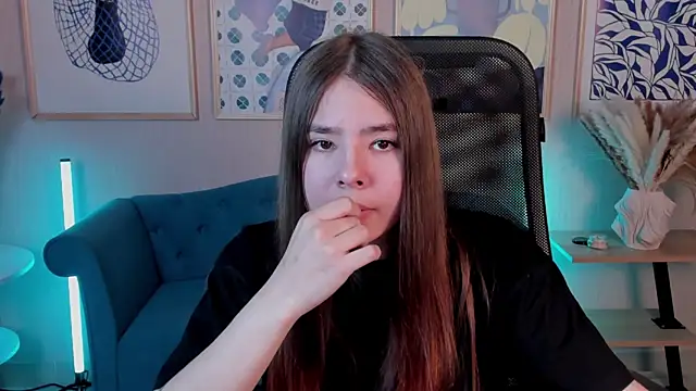 SayaHeartnet Adlı Modelin Canlı Sohbet Odası