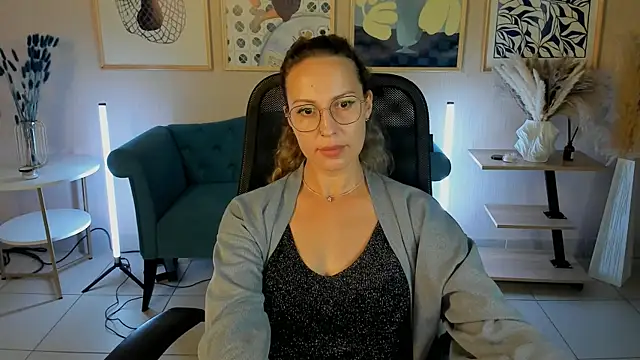 Charlotte_Hudson 실시간 채팅방