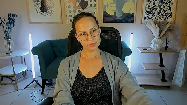 Charlotte_Hudson Live chatroom