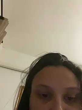 julia_moreira 실시간 채팅방