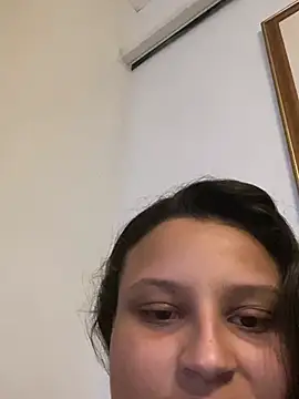 Chat soba uživo modela julia_moreira
